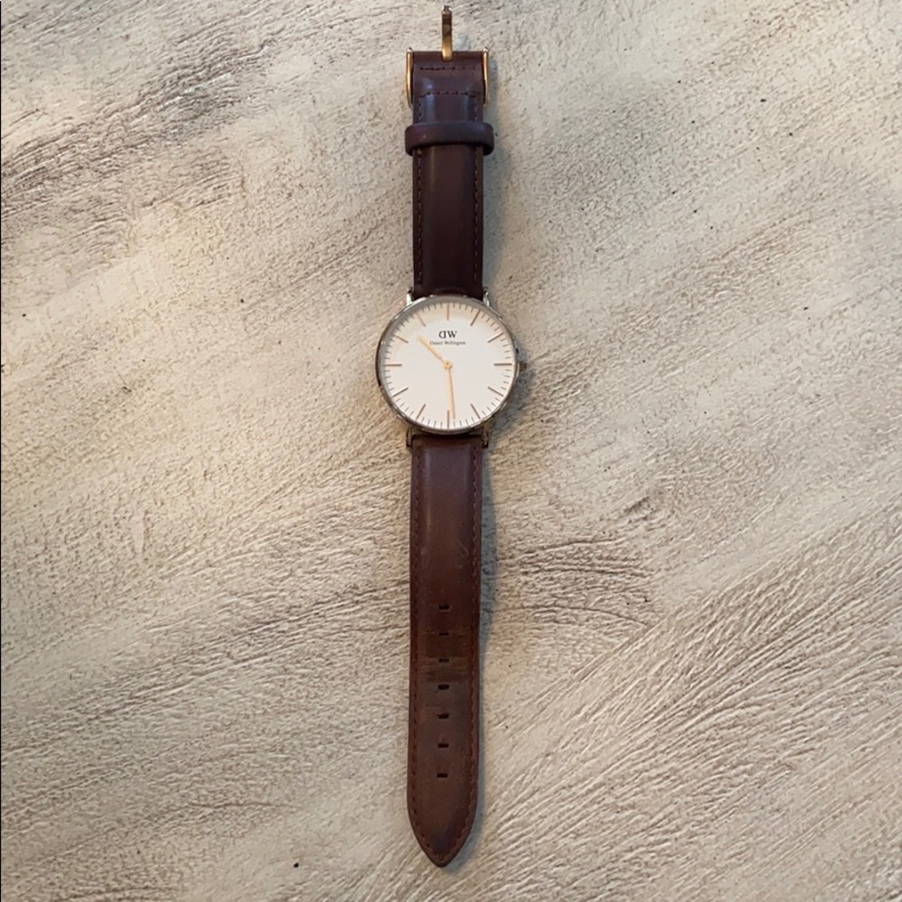Daniel Wellington watch.